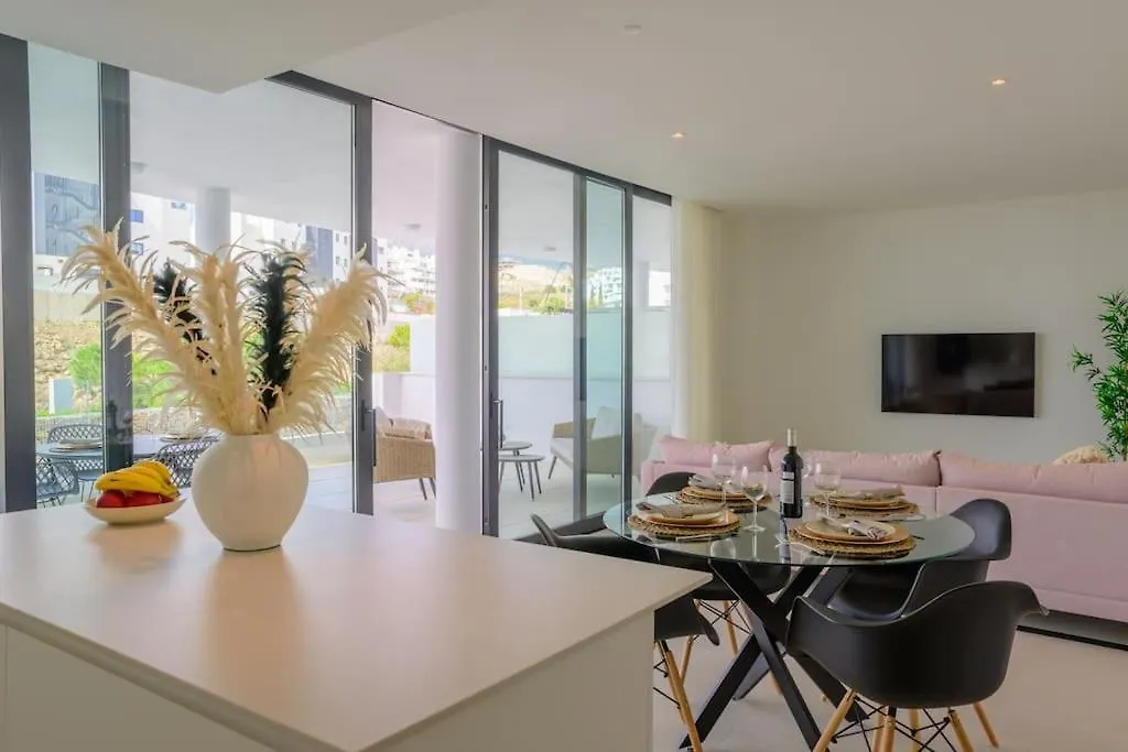 Beautiful West Facing 2-Bedroom Apartment In The Prestigous Higueron West Fuengirola Spain