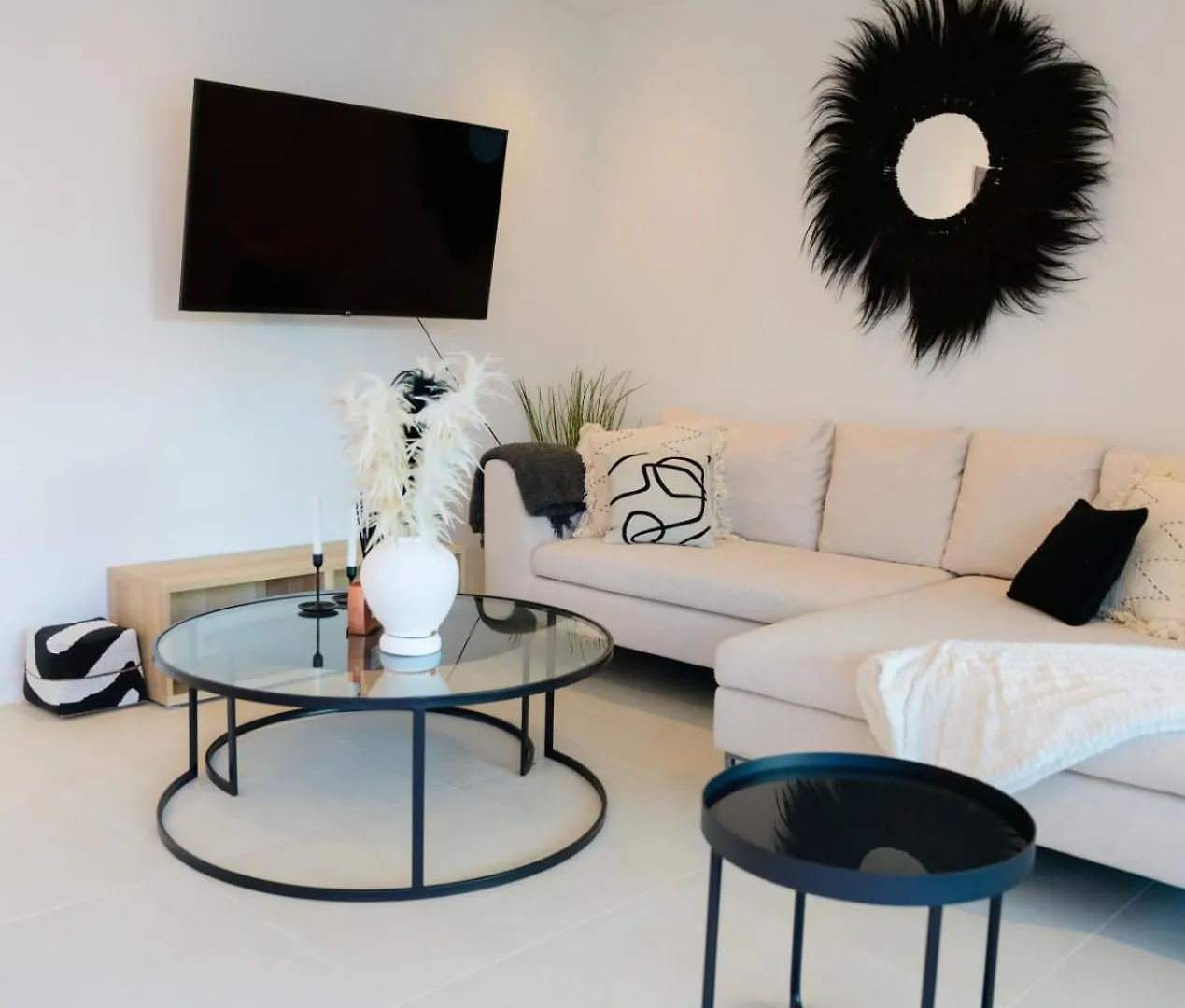 Beautiful West Facing 2-Bedroom Apartment In The Prestigous Higueron West Fuengirola 0*,