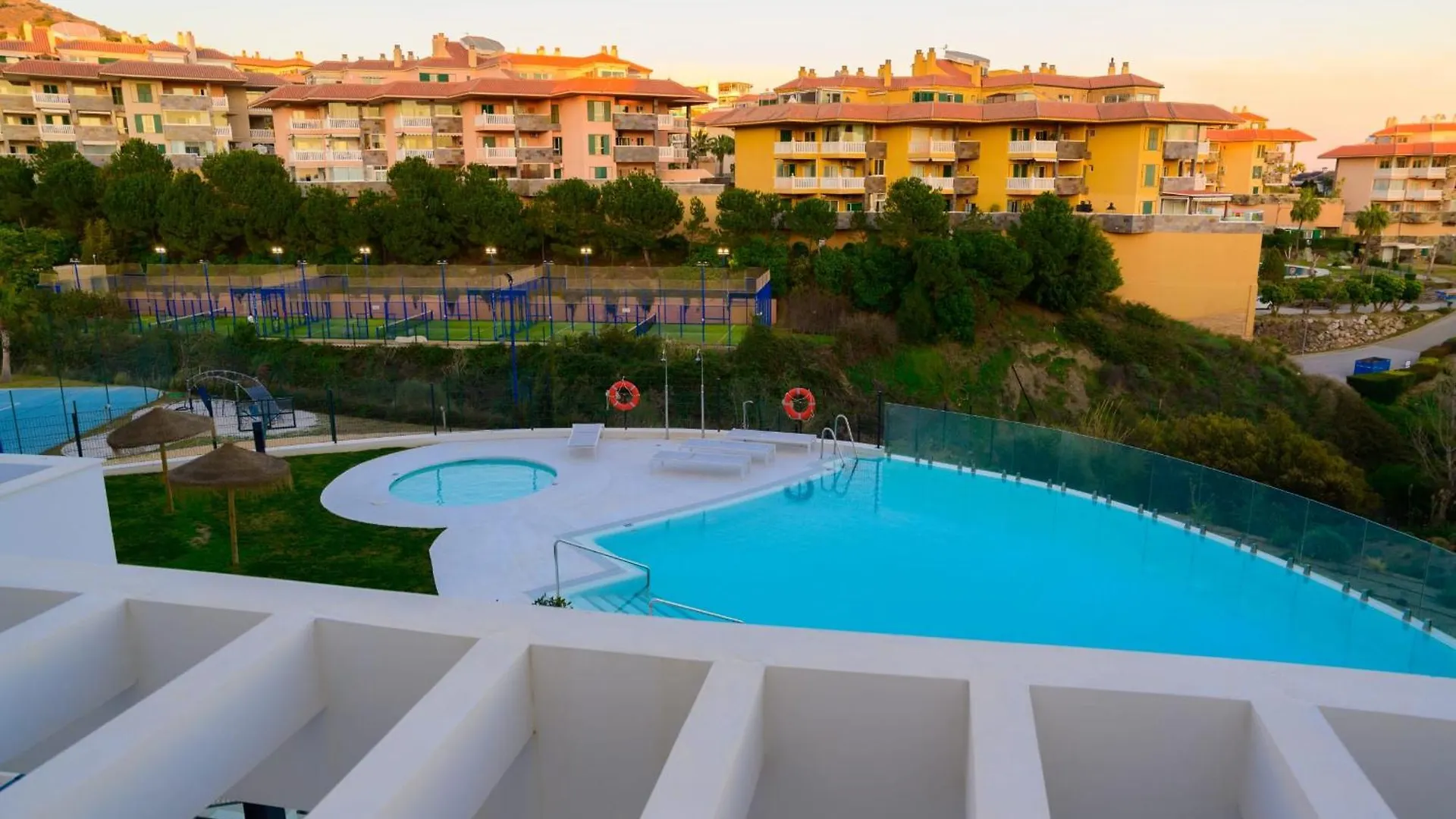 Beautiful West Facing 2-Bedroom Apartment In The Prestigous Higueron West Fuengirola