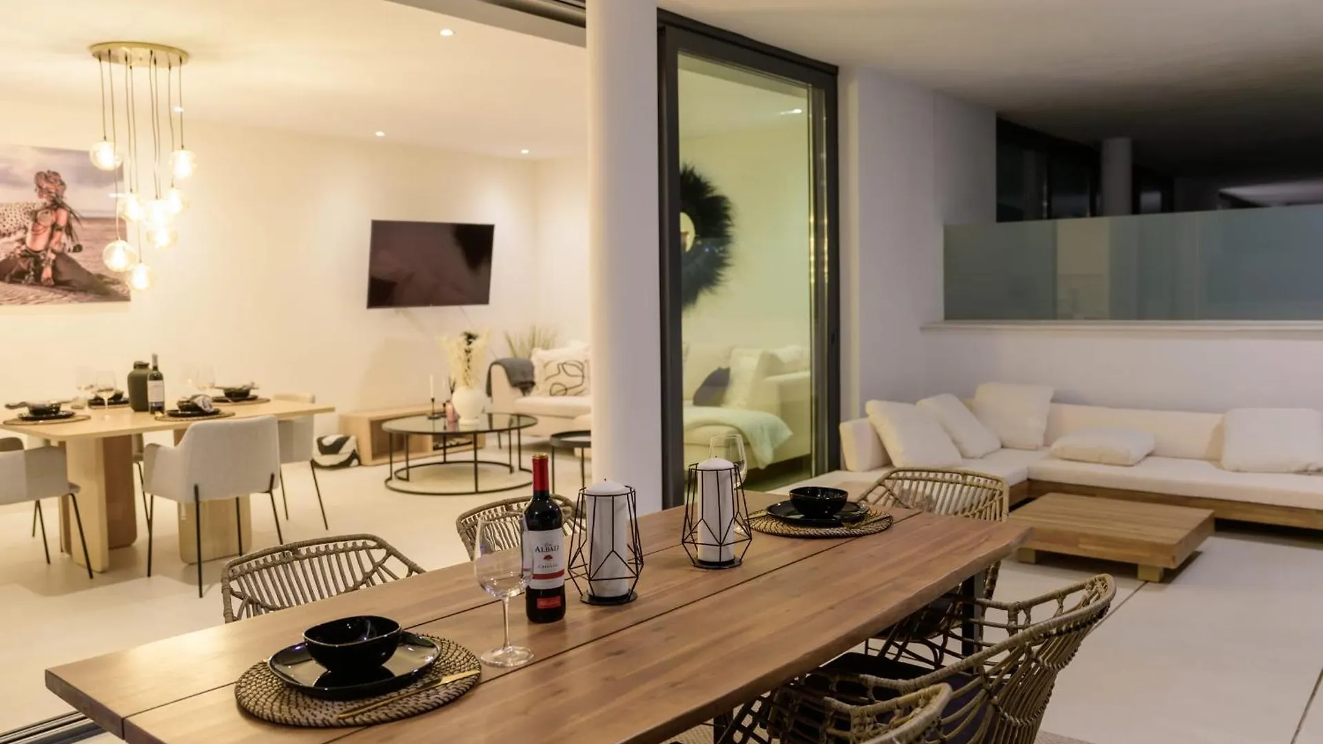 Beautiful West Facing 2-Bedroom Apartment In The Prestigous Higueron West Fuengirola